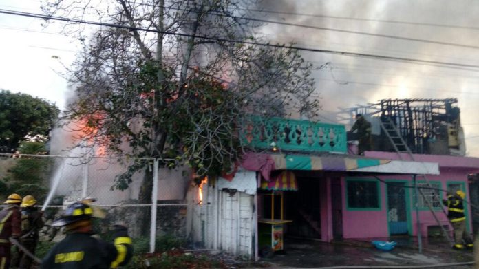 se quema cuarteria en cancún