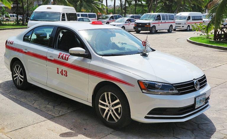 Detectan taxis suplentes “piratas” en Cozumel