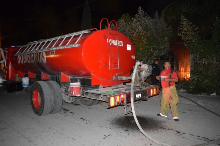 Incendian casa abandonada