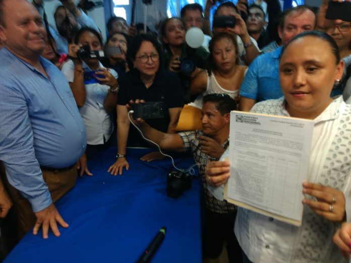 CRISTINA TORRES SE REELIGE