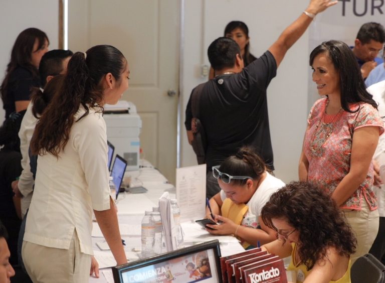 Acerca gobierno de Laura Fernández oportunidades de empleo a los portomorelenses