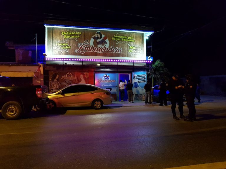 Baleado en bar de Cancún