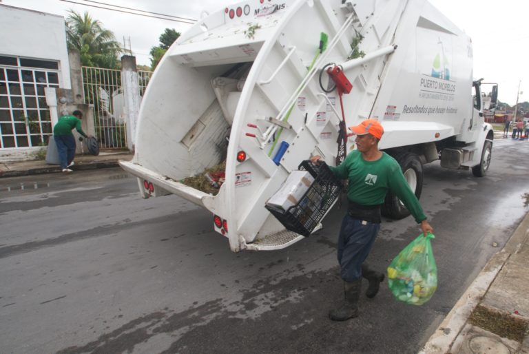 Suma Gobierno de Puerto Morelos unidades y rutas para la recolección de basura