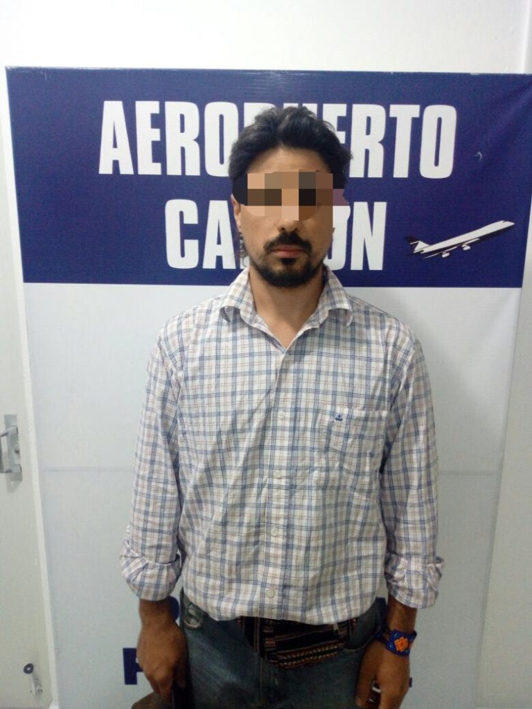 Argentino es detenido en el aeropuerto de Cancún por trasportar hojas de coca