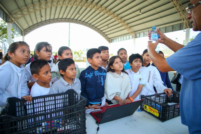 Acercan programas educadores a estudiantes de primaria en Solidaridad