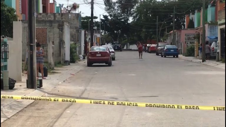 Asesinan a mujer y hieren a niña en Cancún