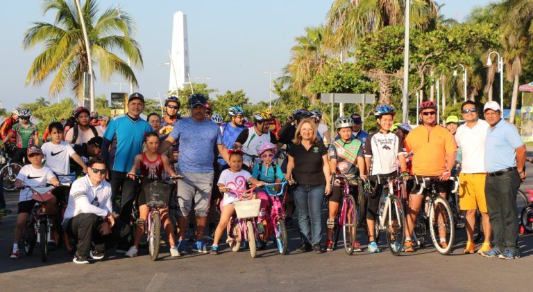 Con valores que transforman afianza DIF Quintana Roo la unión familiar