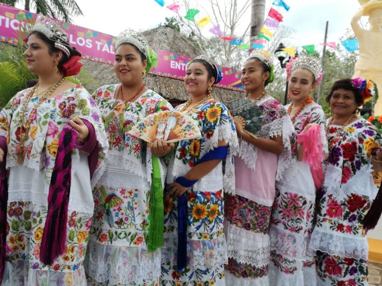 Continúa fiesta El Cedral en Cozumel