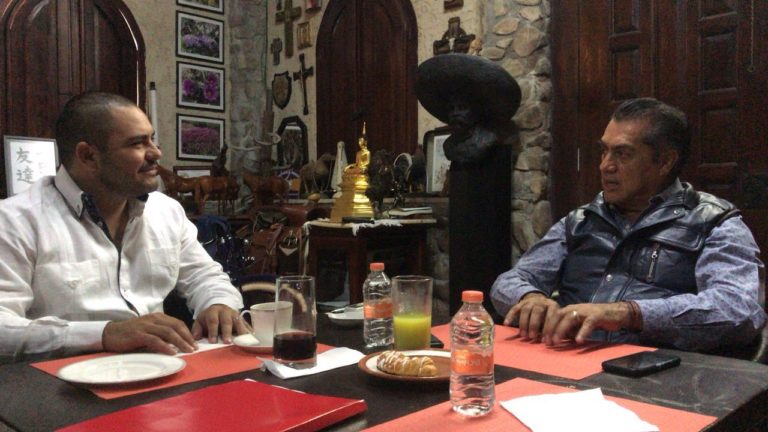 Issac Janix Alanís se reúne con el “Bronco”