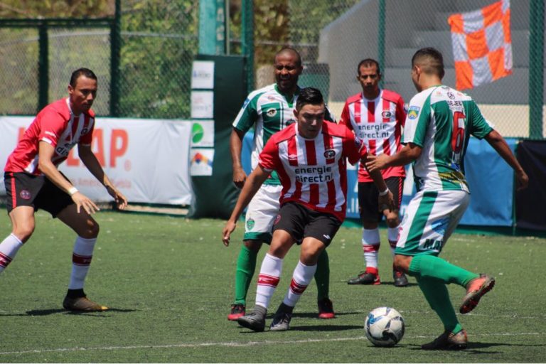 El Mundial de Clubes IFA 7 entró a la recta final en la cancha del RCD Cancún donde los equipos invitados a la liguilla buscaron en todo momento el pase a la Gran Final que se disputará este domingo.
