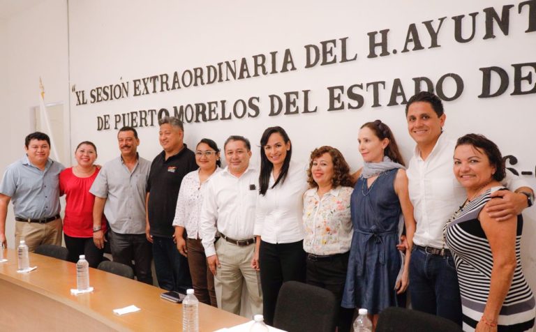 Laura Fernández se reincorpora temporalmente a sus funciones en el ayuntamiento de Puerto Morelos