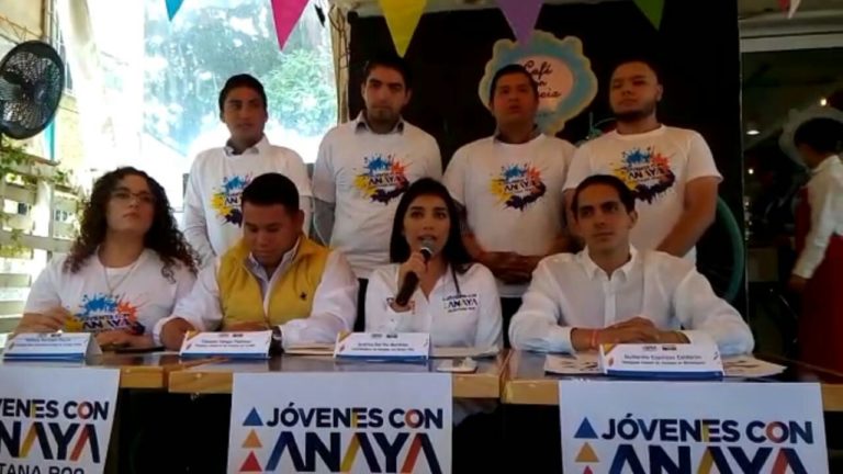 Van por votos de jóvenes para Anaya
