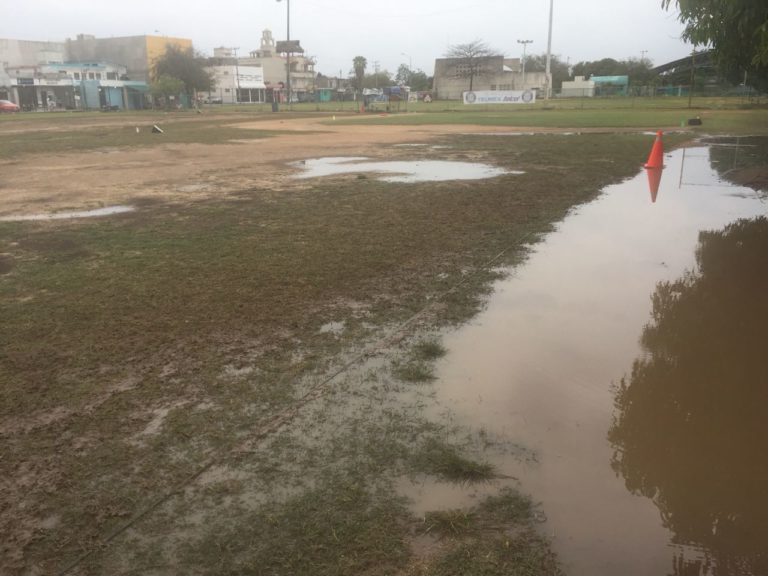 Lluvia interrumpe semifinales de la Liga Peninsular