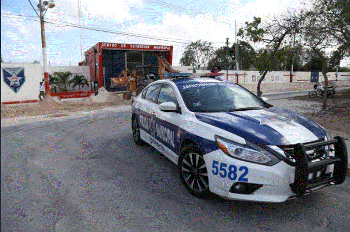 Incautan  maquinaria de empresa que rompió avenida sin permiso