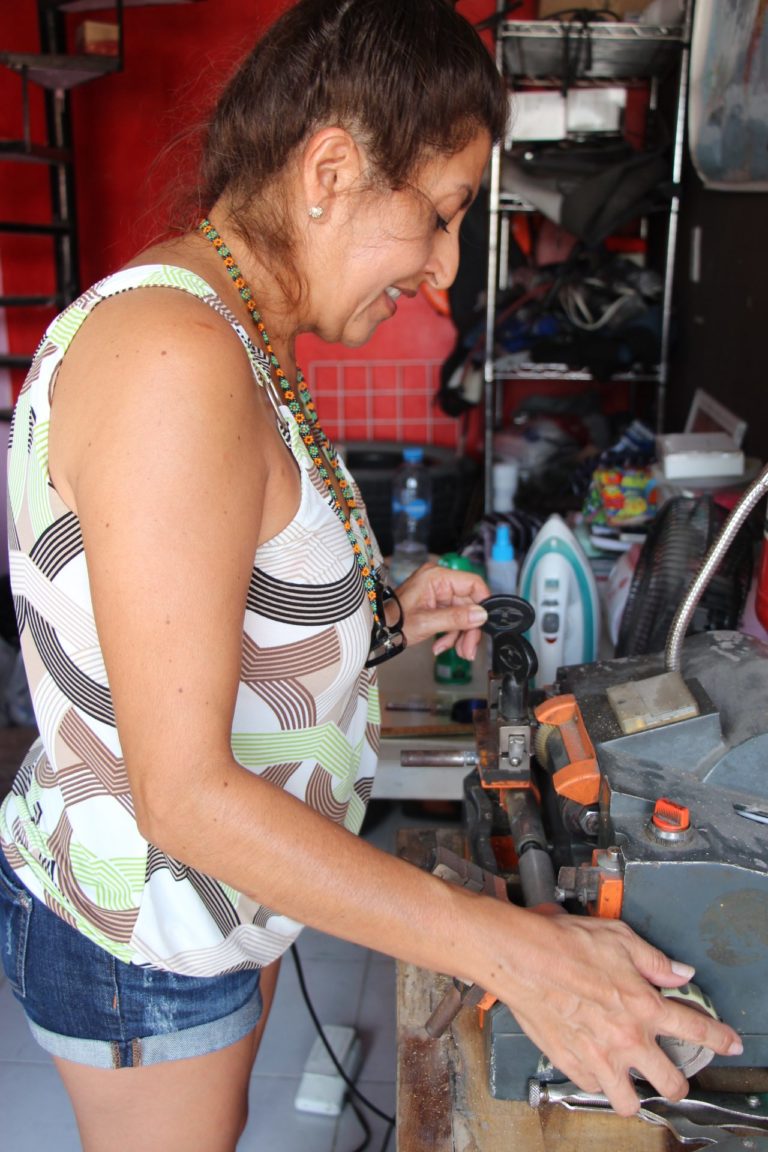 Cerrajeras, pescadoras, albañilas, gobernantes, así son las mujeres en Playa del Carmen