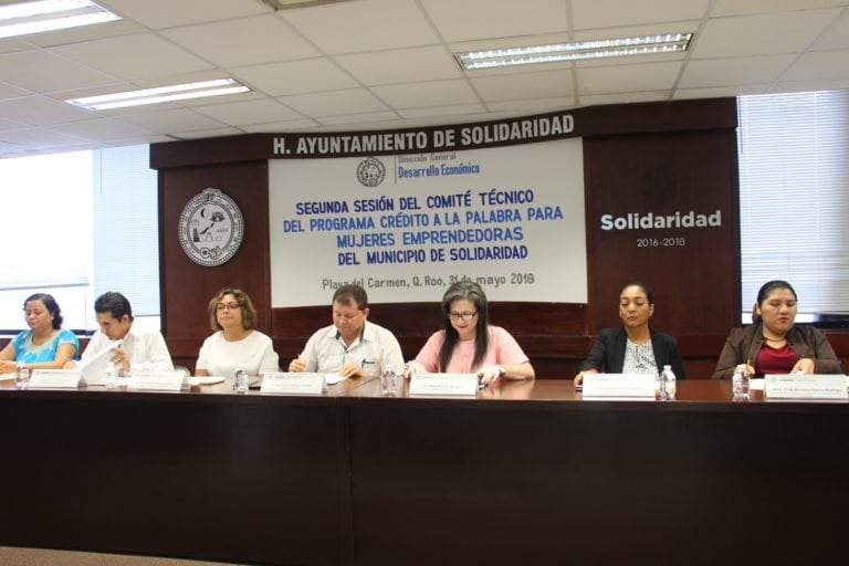 Aprueban casi 100 créditos a la palabra para mujeres emprendedoras