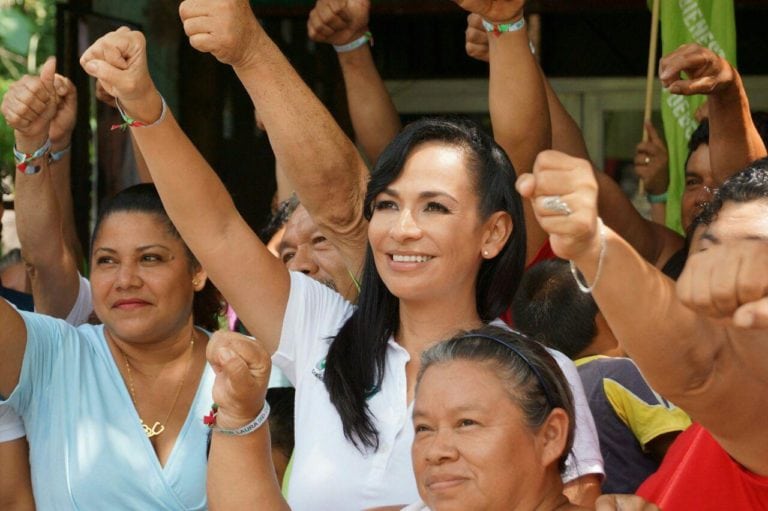 Encabeza Laura Fernández foro temático de economía y seguridad en Central Vallarta