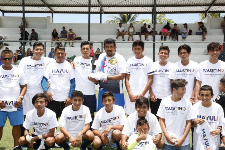 Promoverá Faustino Uicab mayores espacios culturales y deportivos en Isla Mujeres