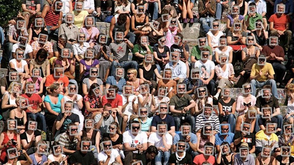 Amazon vende 'Rekognition' tecnología de reconocimiento facial a EU