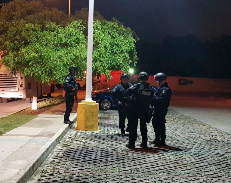 Sujetos armados roban en un Soriana Express