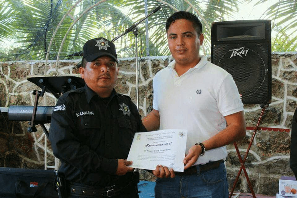 Cumple arresto jefe policiaco por manejar ebrio