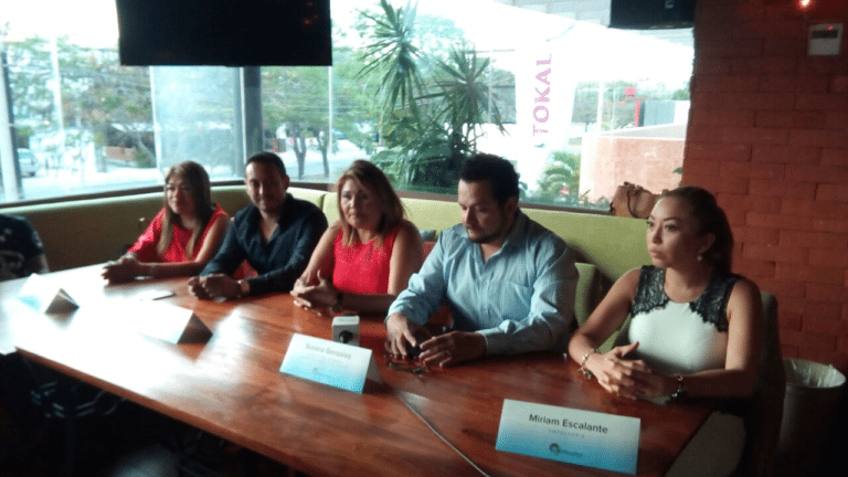 Preservan tradiciones en la zona maya