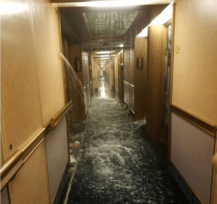 Como en el Titanic sufrieron los turistas de un crucero del Caribe