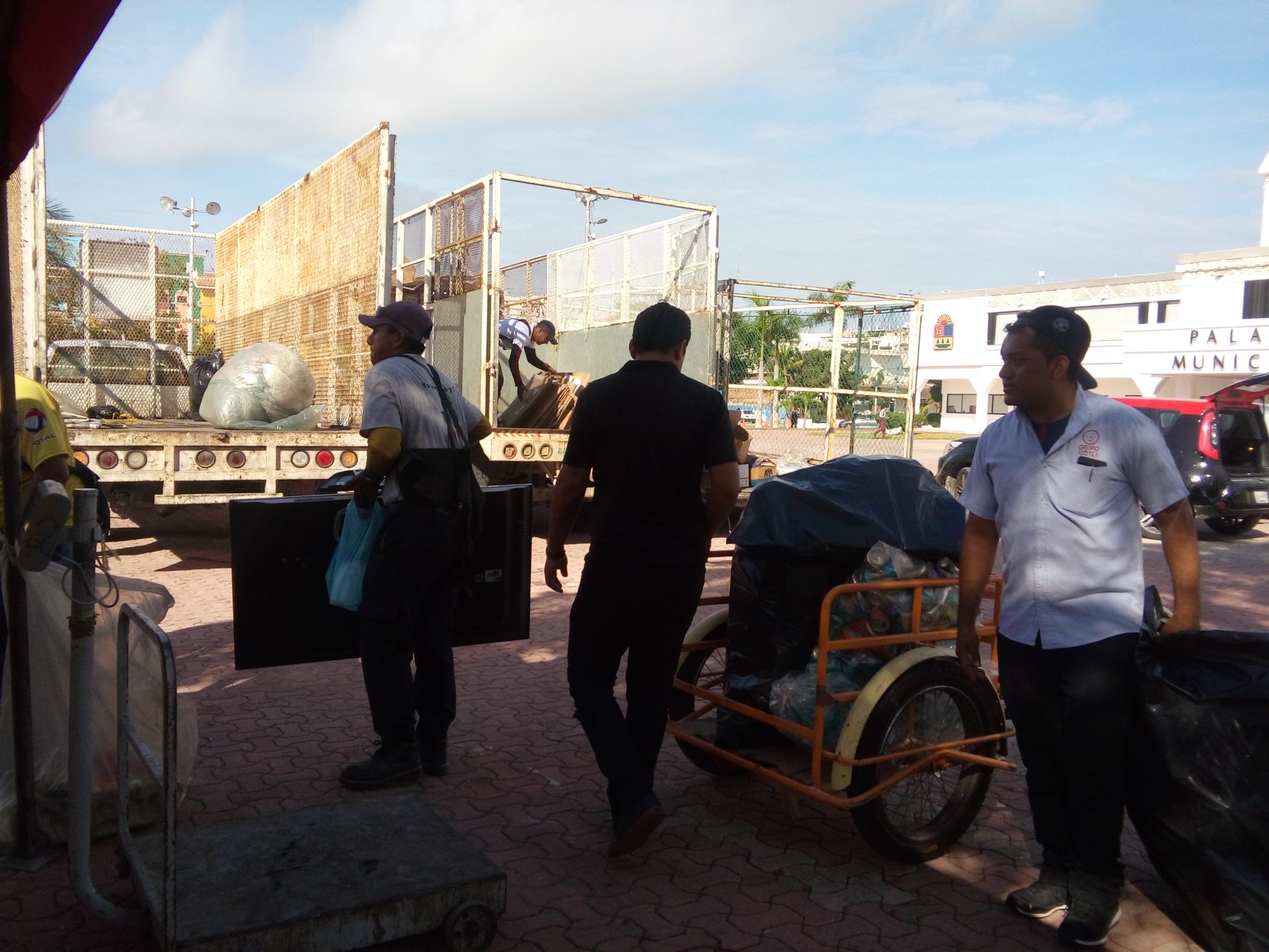 Entre 30 y 35 toneladas de desechos reciben al mes en Reciclatón