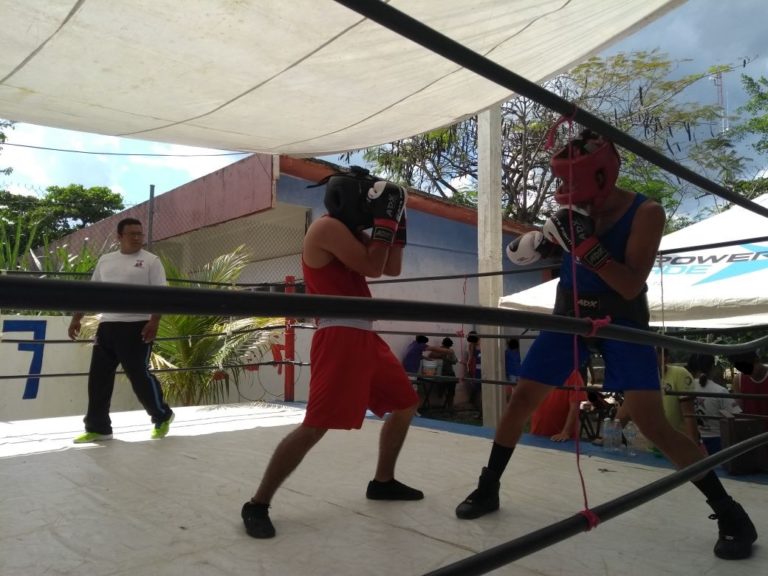 Se dan con todo en la cárcel, durante función de boxeo