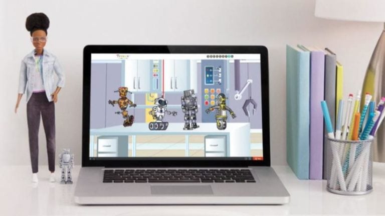 Barbie tiene una nueva profesión y se hace un espacio entre los hombres