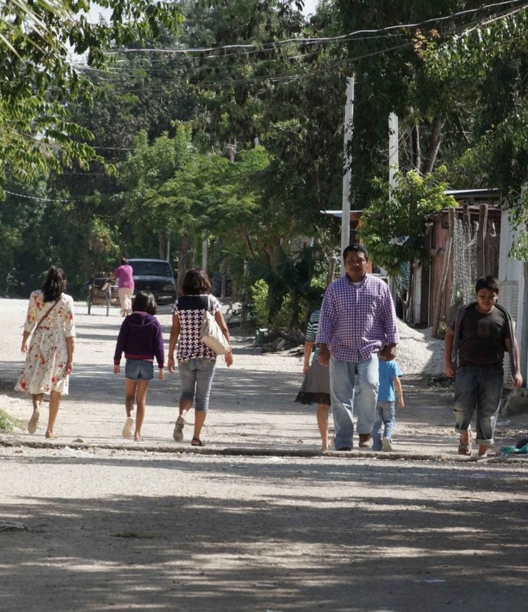Empieza la entrega de escrituras en La Fe y Tierra Nueva