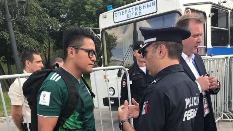 Cinco policías mexicanos se la están jugando en Rusia