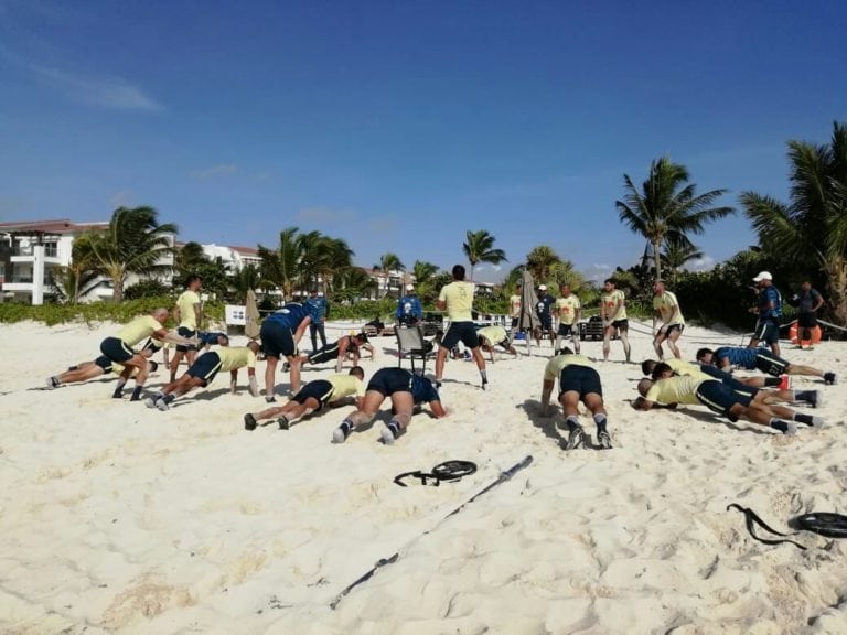 Sigue América entrenando en la Riviera