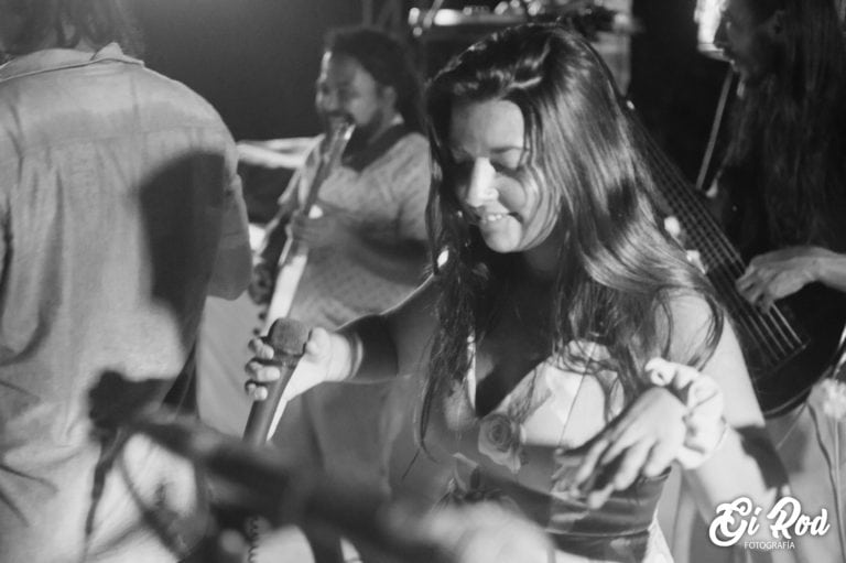 Lanza Dana Salguero “Propio”, videoclip con la belleza de la Riviera Maya