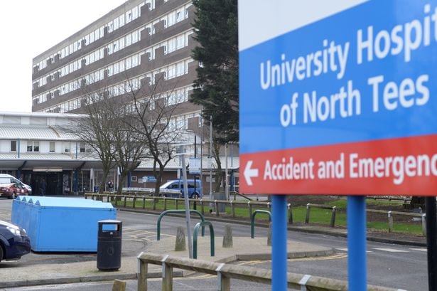 Joven muere tras apuñalarse para demostrar que su chaleco era resistente