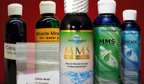 Por creer en una “fake news” casi mata a su hija