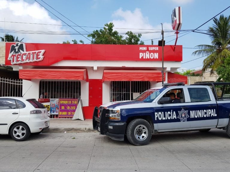 Roban 4 mil de expendio de cerveza