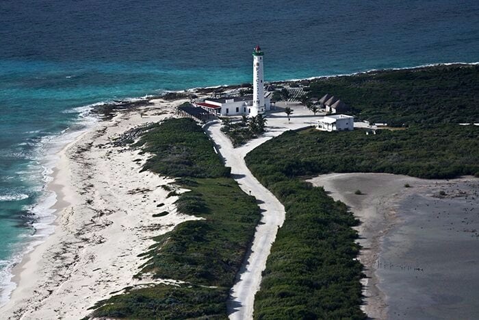 Restauran el acceso al faro en Punta Sur