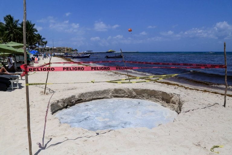 Determinarán si tapan el centote que apareció en la playa