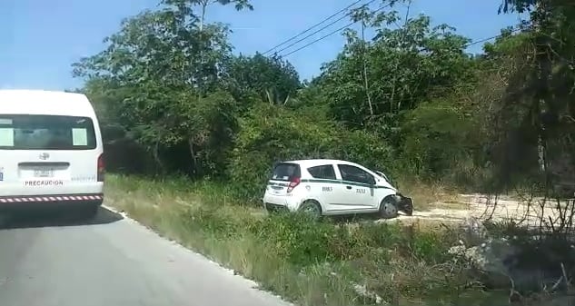 Accidente genera embotellamiento en la salida de Cancún a Mérida