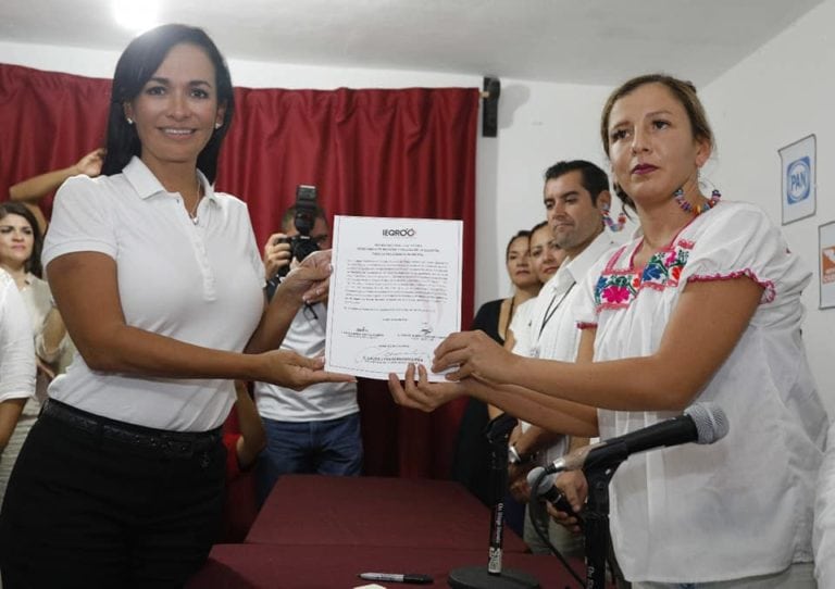 Recibe Laura Fernández constancia de mayoría como presidenta municipal electa de Puerto Morelos