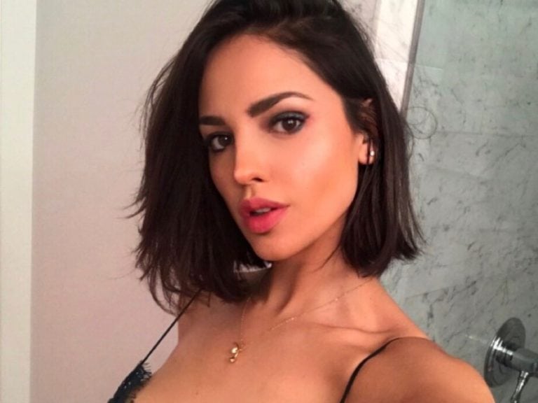 Eiza González se le vio paseando con su novio en Quintana Roo