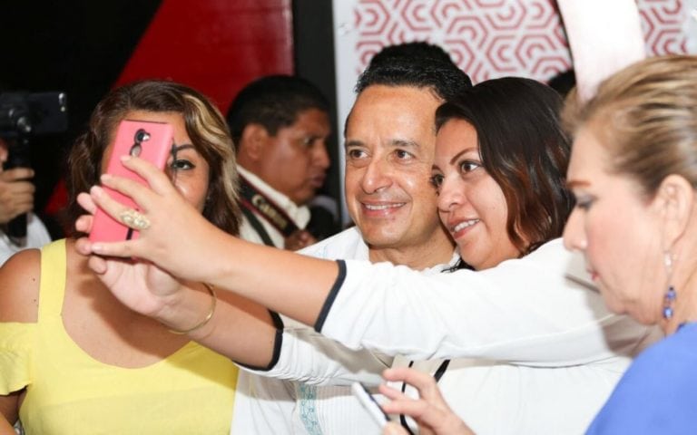 Más vuelos a Chetumal impulsan la economía del sur de Quintana Roo: Carlos Joaquín