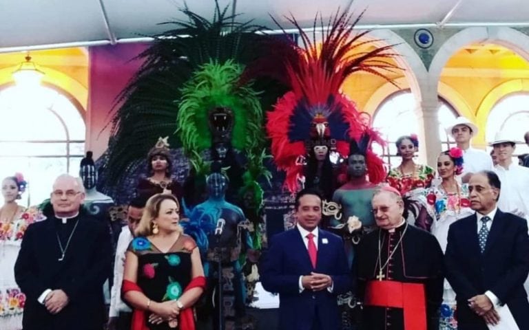 Carlos Joaquín promueve la cultura de Quintana Roo en Italia y el Vaticano