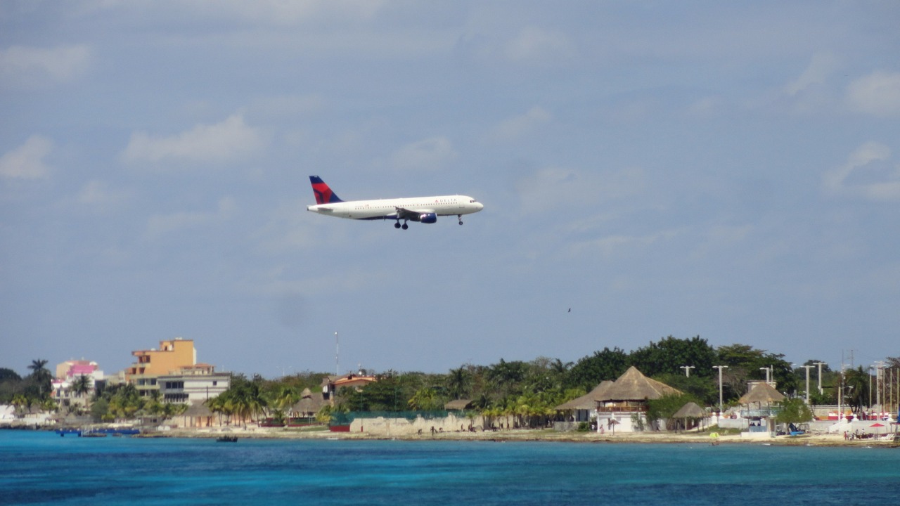En picada el número de vuelos que llegan a Cozumel