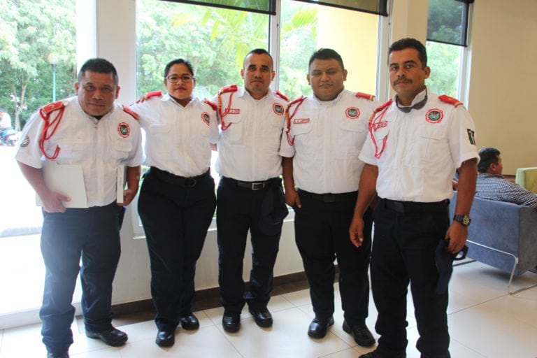 Hablan sobre su oficio estos héroes en el Día del bombero