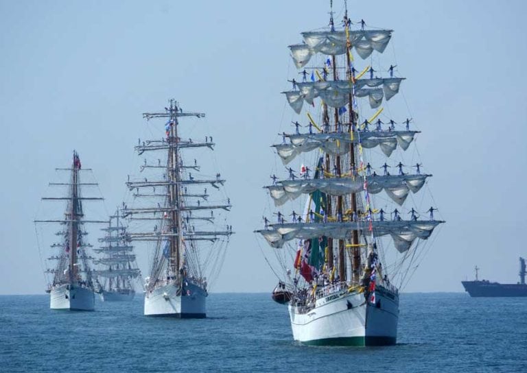 Embarcaciones de ocho países se reúnen en Cozumel