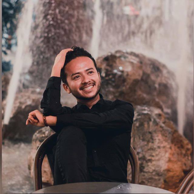 Hoy: Dará Iván Espinal conferencia para motivar a jóvenes a emprender