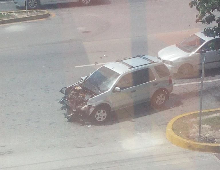 Cambios de sentido vial en la Xcaret terminan con múltiples choques