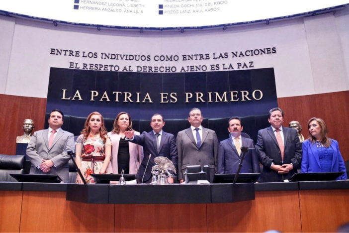 Funcionarios del Senado